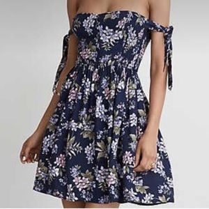 American Eagle Floral Dress
